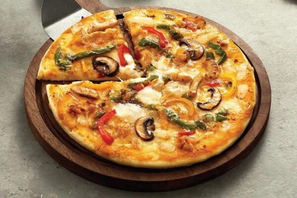 “Bật mí” cách làm pizza phô mai thơm ngon béo ngậy